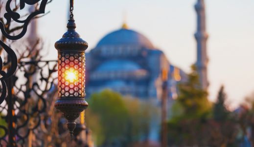 Осторожно, Рамадан! Как вести себя туристу в мусульманских странах во время священного месяца?