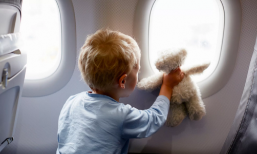 Перелет с ребенком: мнение специалистов и полезные советы родителям маленьких путешественников